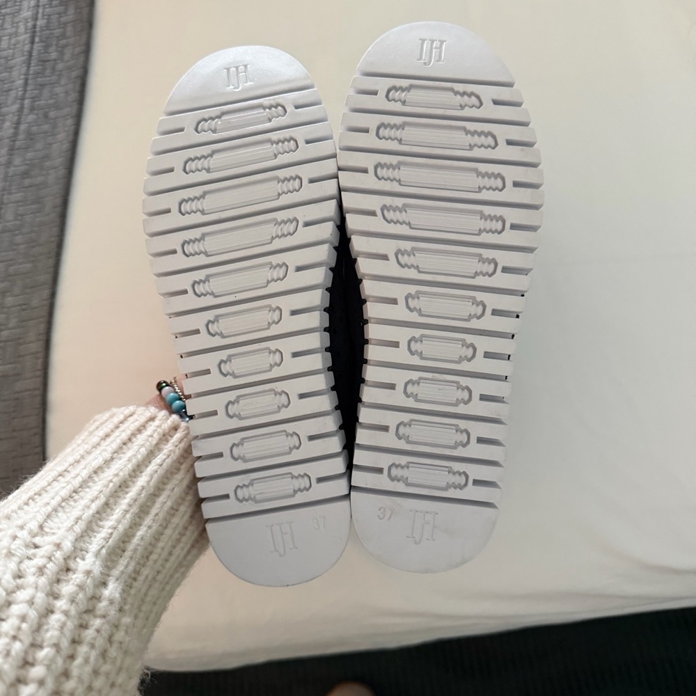 Ilse Jacobsen blue Perforated Slip-Ons - Picture 4 of 6